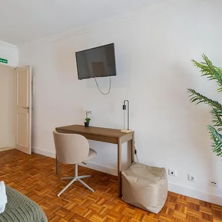 Duplex Postigo Da Pedra, By Match * 塞图巴尔
